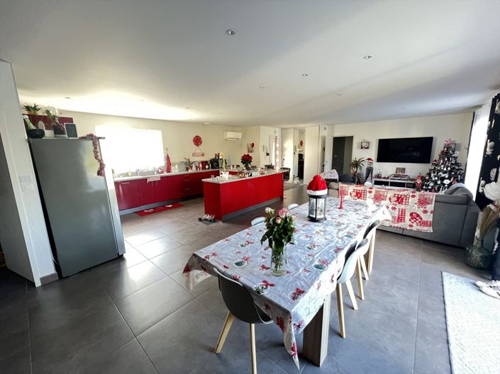 Image No.4-4 Bed House for sale