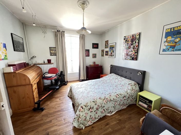 Image No.8-3 Bed House for sale