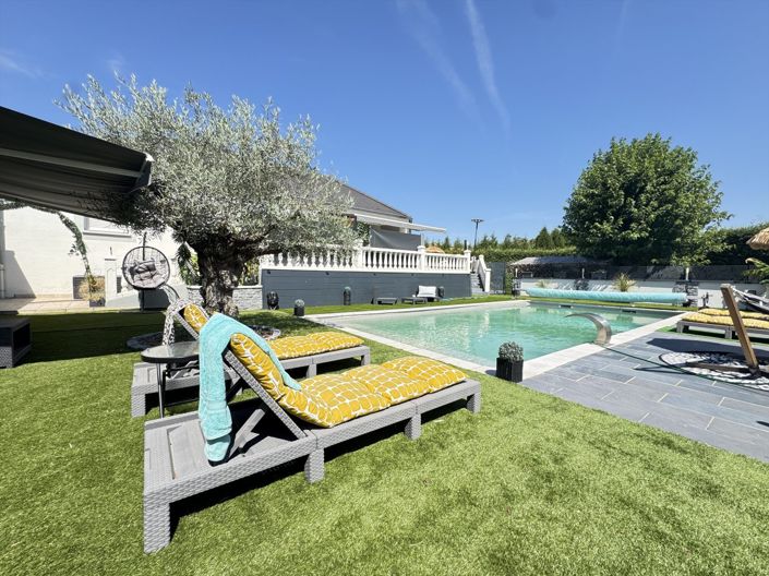 Image No.19-4 Bed House for sale