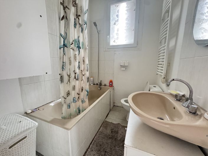 Image No.7-1 Bed House for sale