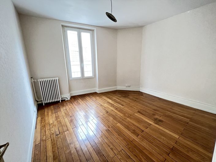 Image No.2-Appartement de 3 chambres à vendre à Montluçon