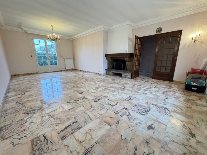Image No.3-4 Bed House for sale