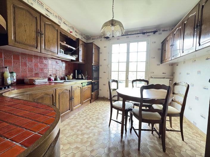 Image No.5-4 Bed House for sale