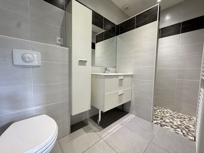 Image No.11-4 Bed House for sale