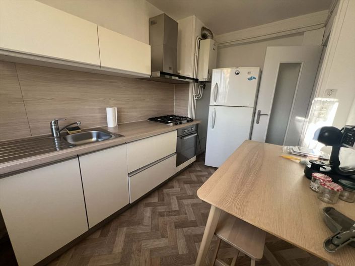 Image No.5-Appartement de 2 chambres à vendre à Montluçon