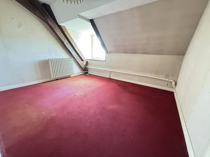 Image No.16-6 Bed House for sale