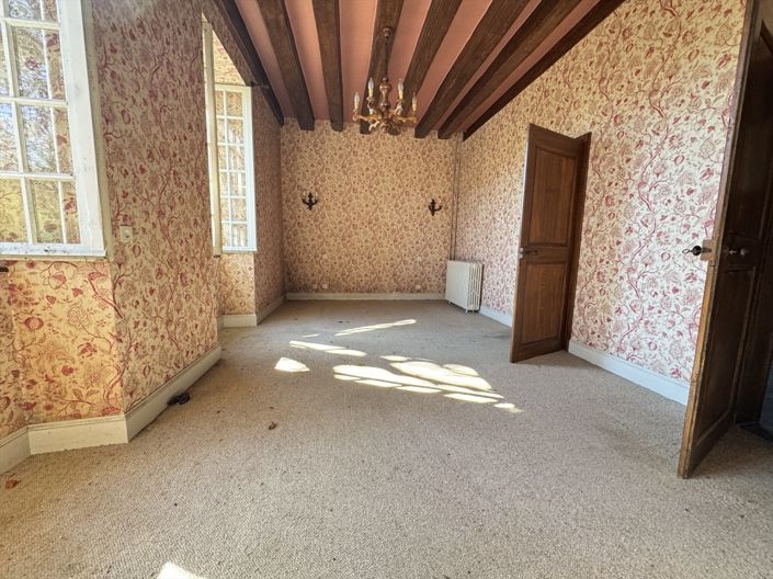 Image No.5-6 Bed House for sale