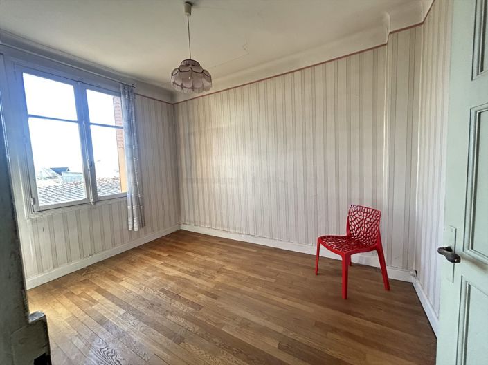Image No.6-3 Bed House for sale