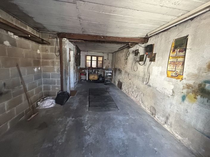 Image No.9-3 Bed House for sale