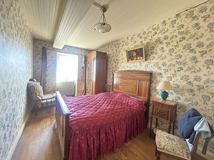 Image No.7-4 Bed House for sale