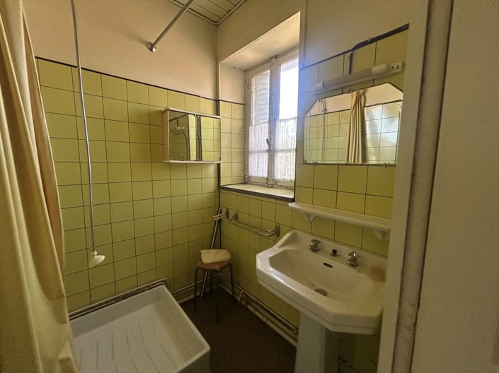Image No.8-4 Bed House for sale