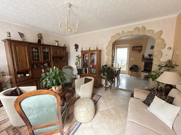 Image No.4-2 Bed House for sale