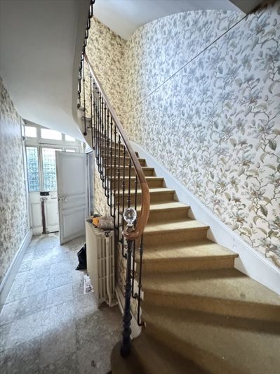 Image No.13-10 Bed House for sale