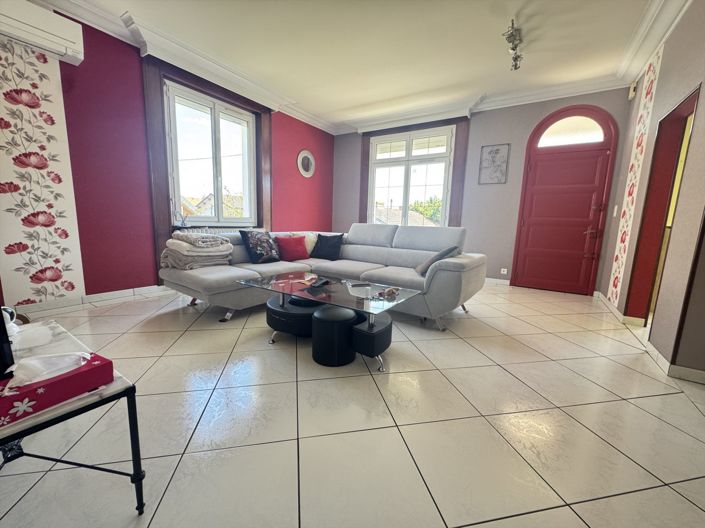 Image No.3-3 Bed House for sale