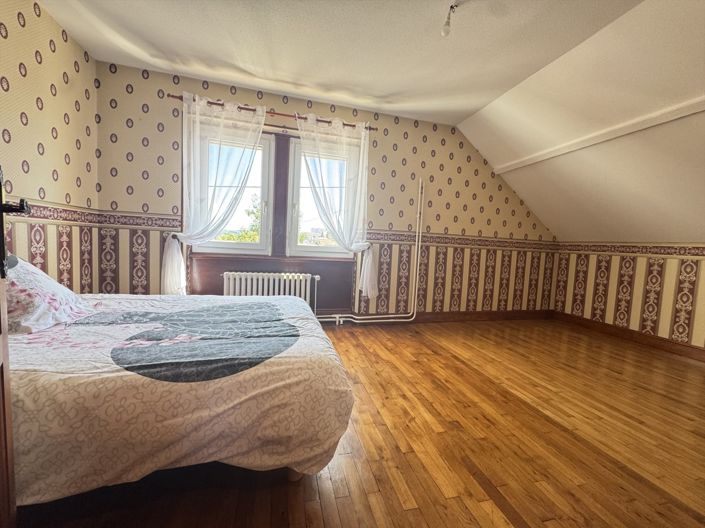 Image No.6-3 Bed House for sale