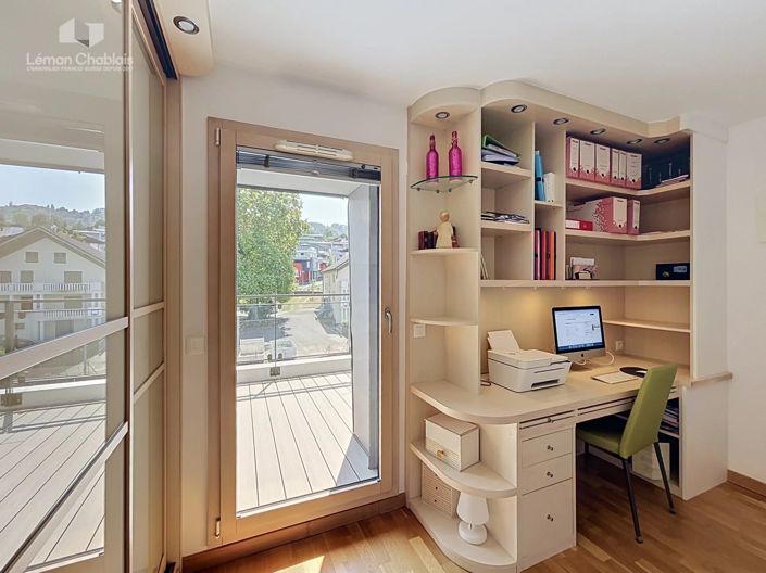 Image No.12-3 Bed Apartment for sale