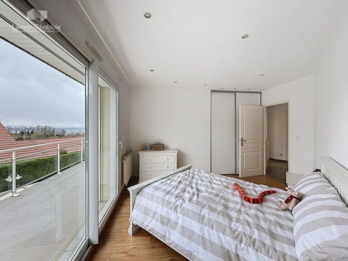 Image No.15-7 Bed House for sale