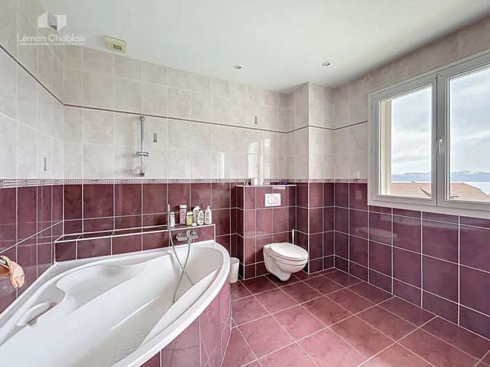 Image No.16-7 Bed House for sale