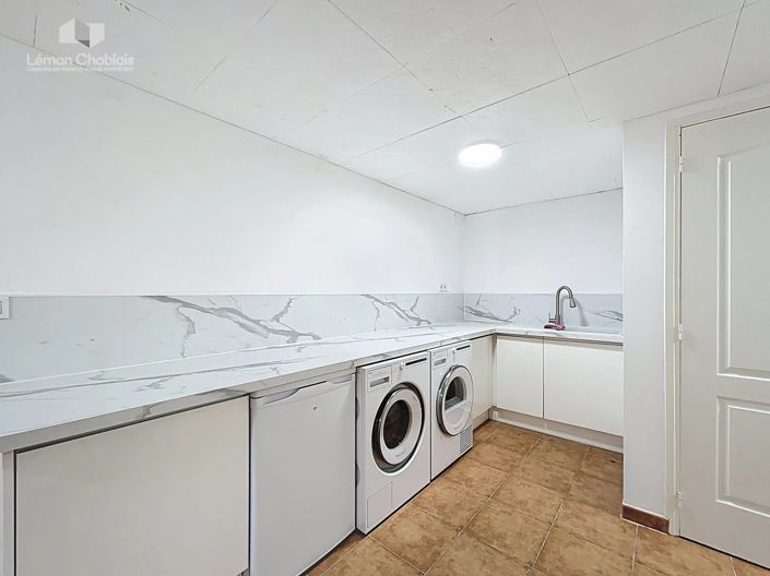 Image No.17-7 Bed House for sale