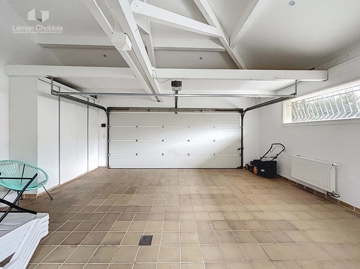 Image No.18-7 Bed House for sale