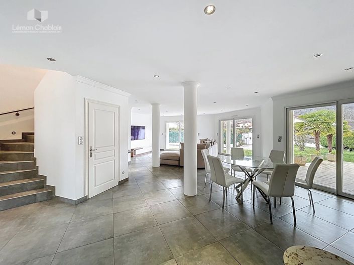Image No.4-7 Bed House for sale