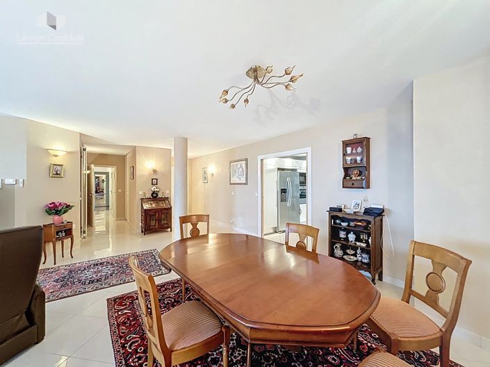Image No.3-3 Bed Apartment for sale
