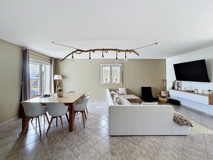 Image No.4-4 Bed House for sale