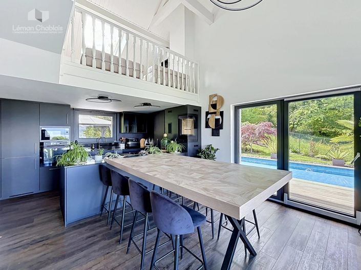Image No.3-5 Bed House for sale