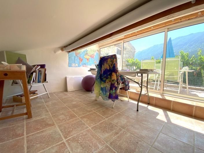 Image No.15-3 Bed House for sale