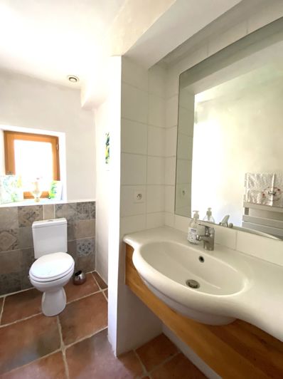 Image No.21-3 Bed House for sale