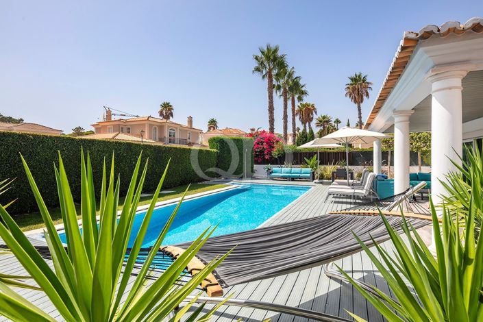 Image No.20-4 Bed House for sale