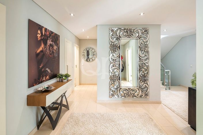 Image No.24-4 Bed House for sale