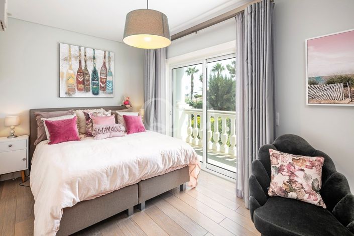 Image No.9-4 Bed House for sale
