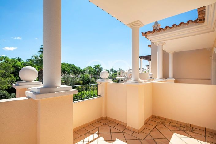 Image No.19-3 Bed House for sale