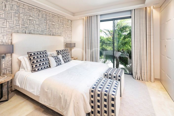 Image No.10-6 Bed House for sale