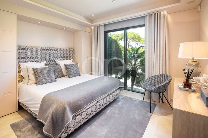 Image No.32-6 Bed House for sale