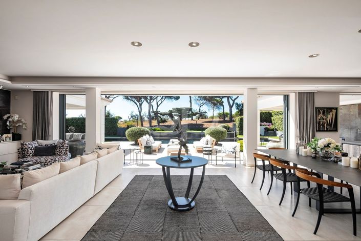 Image No.4-6 Bed House for sale