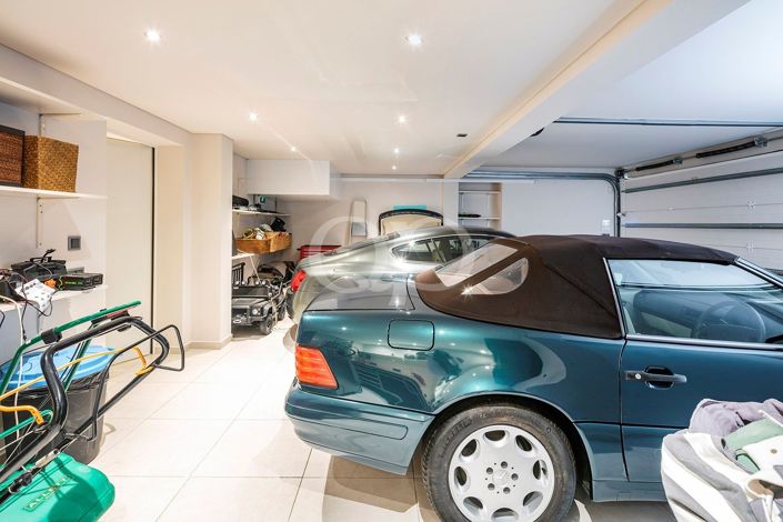 Image No.40-6 Bed House for sale