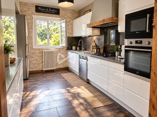 Image No.5-6 Bed House for sale