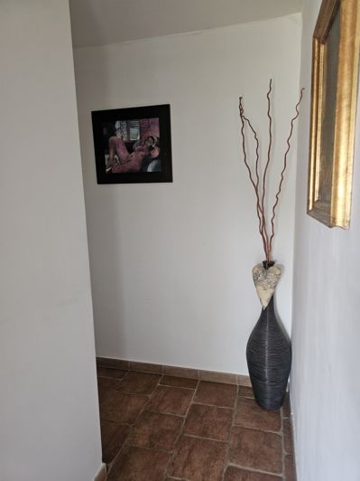 Image No.10-3 Bed House for sale