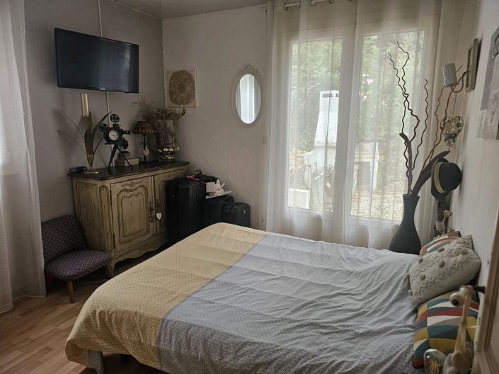 Image No.13-3 Bed House for sale