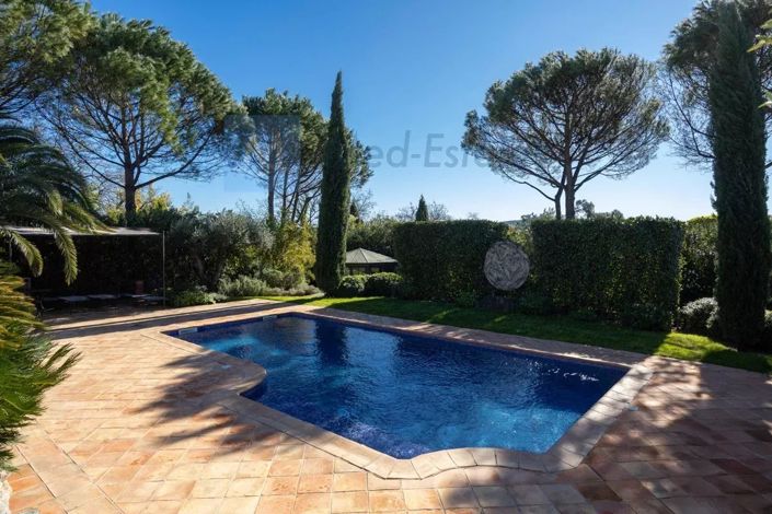 Image No.2-5 Bed House for sale