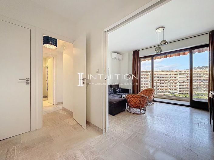 Image No.4-Appartement de 2 chambres à vendre à Cannes