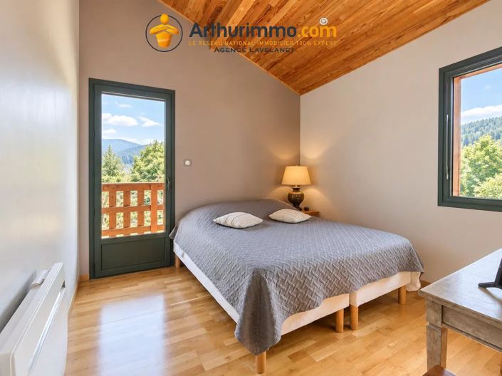 Image No.6-3 Bed House for sale