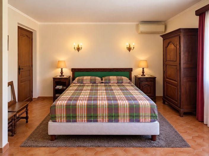 Image No.7-5 Bed House for sale