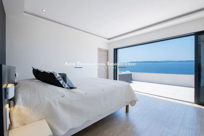 Image No.5-3 Bed House for sale