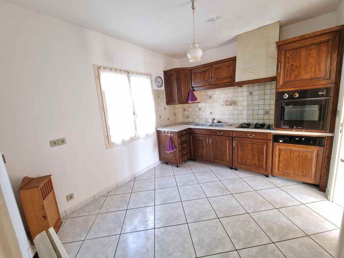 Image No.8-2 Bed House for sale