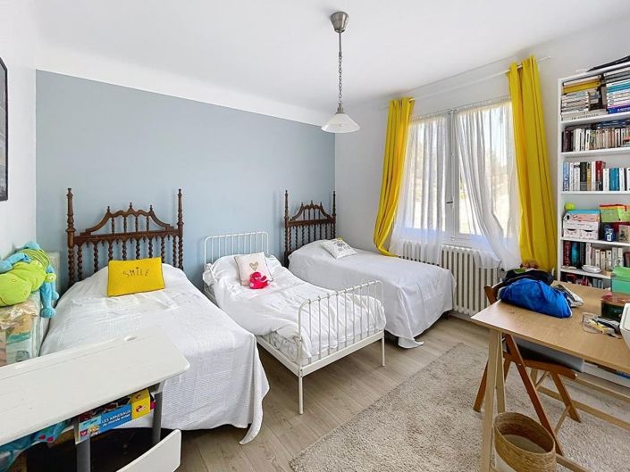 Image No.19-3 Bed House for sale