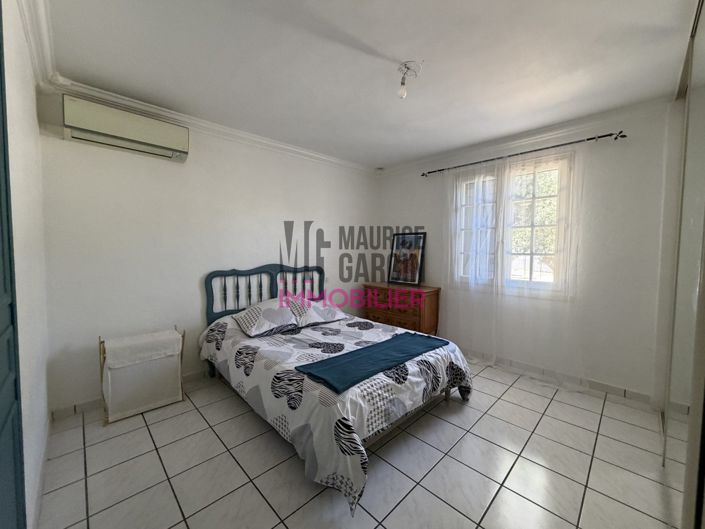 Image No.10-4 Bed House for sale