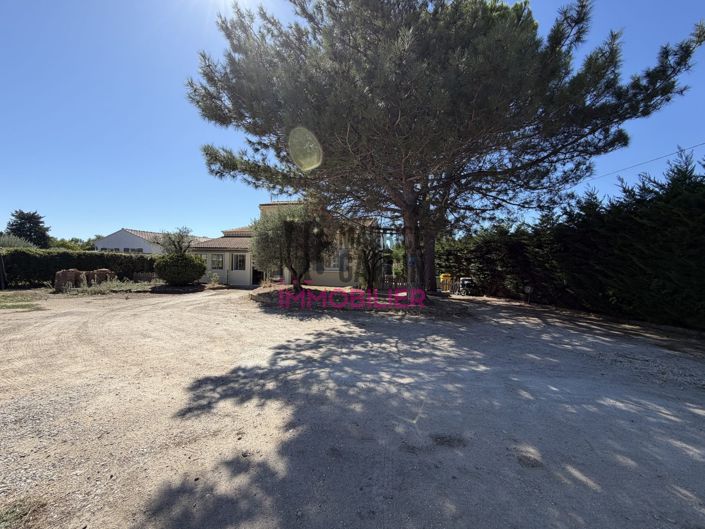 Image No.12-4 Bed House for sale